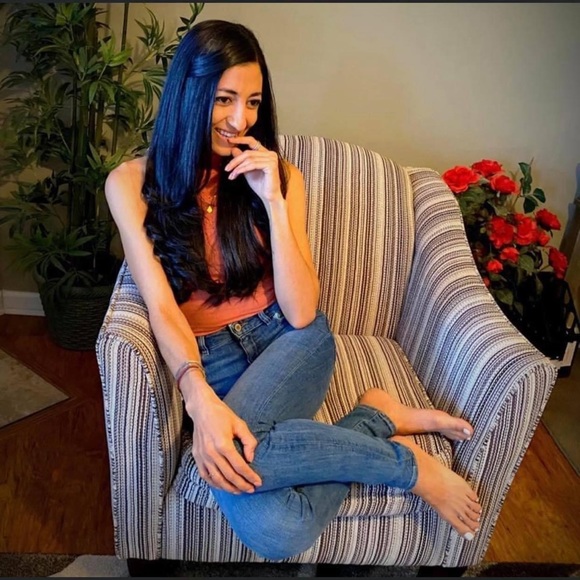 Meet your posher, Yasmina! - Picture 3 of 6